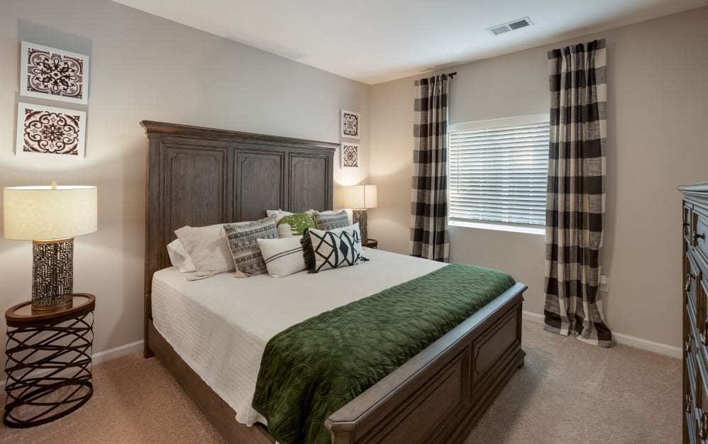2R - 2 bedroom floorplan layout with 2 bathrooms and 1075 square feet (Serene Primary Bedroom Retreat)